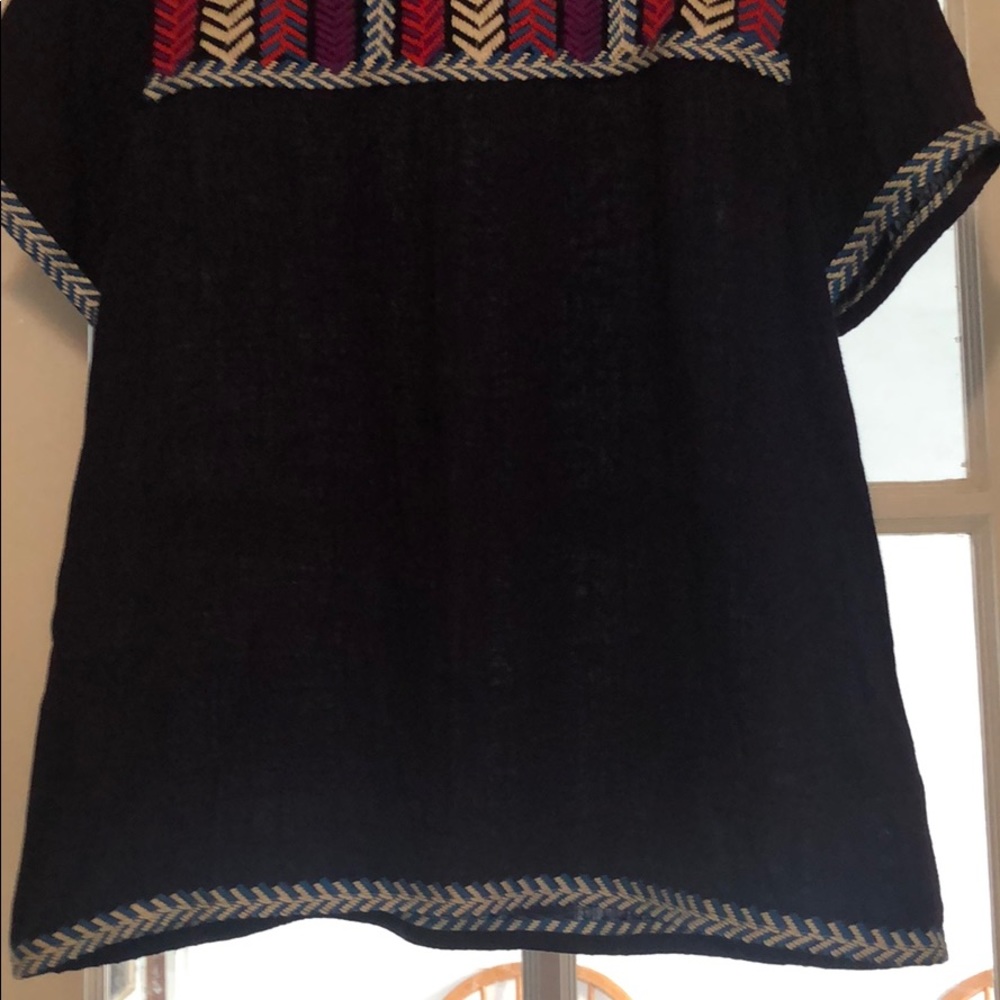 Cute Top - Picture 3 of 3